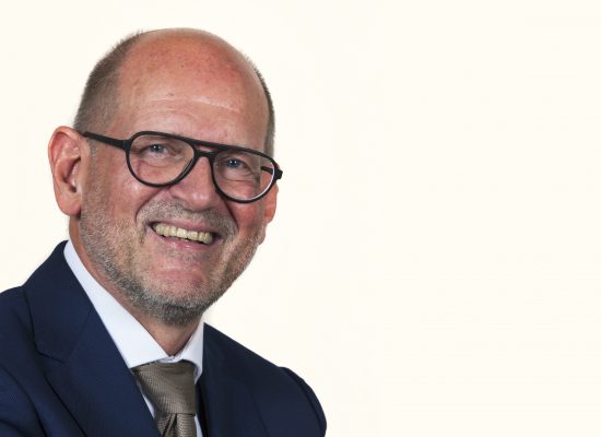Portretfoto van Hans Engels