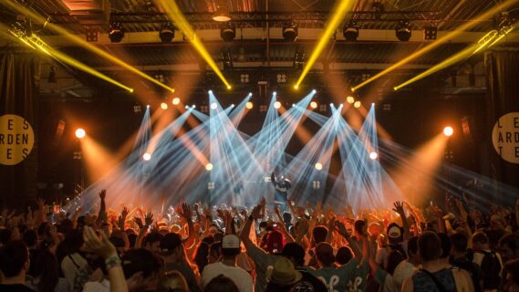Decoratieve afbeelding van een concert