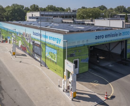 Het waterstoftankstation van Qbuzz aan de Peizerweg