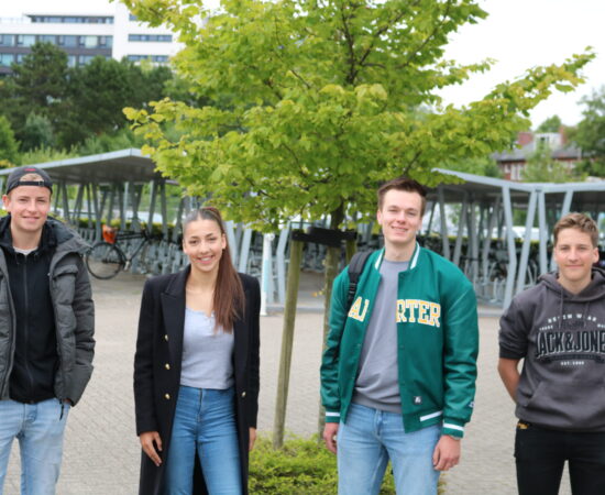 Studententeam van Human Technology Alfa-college dat meedoet aan Hackathon