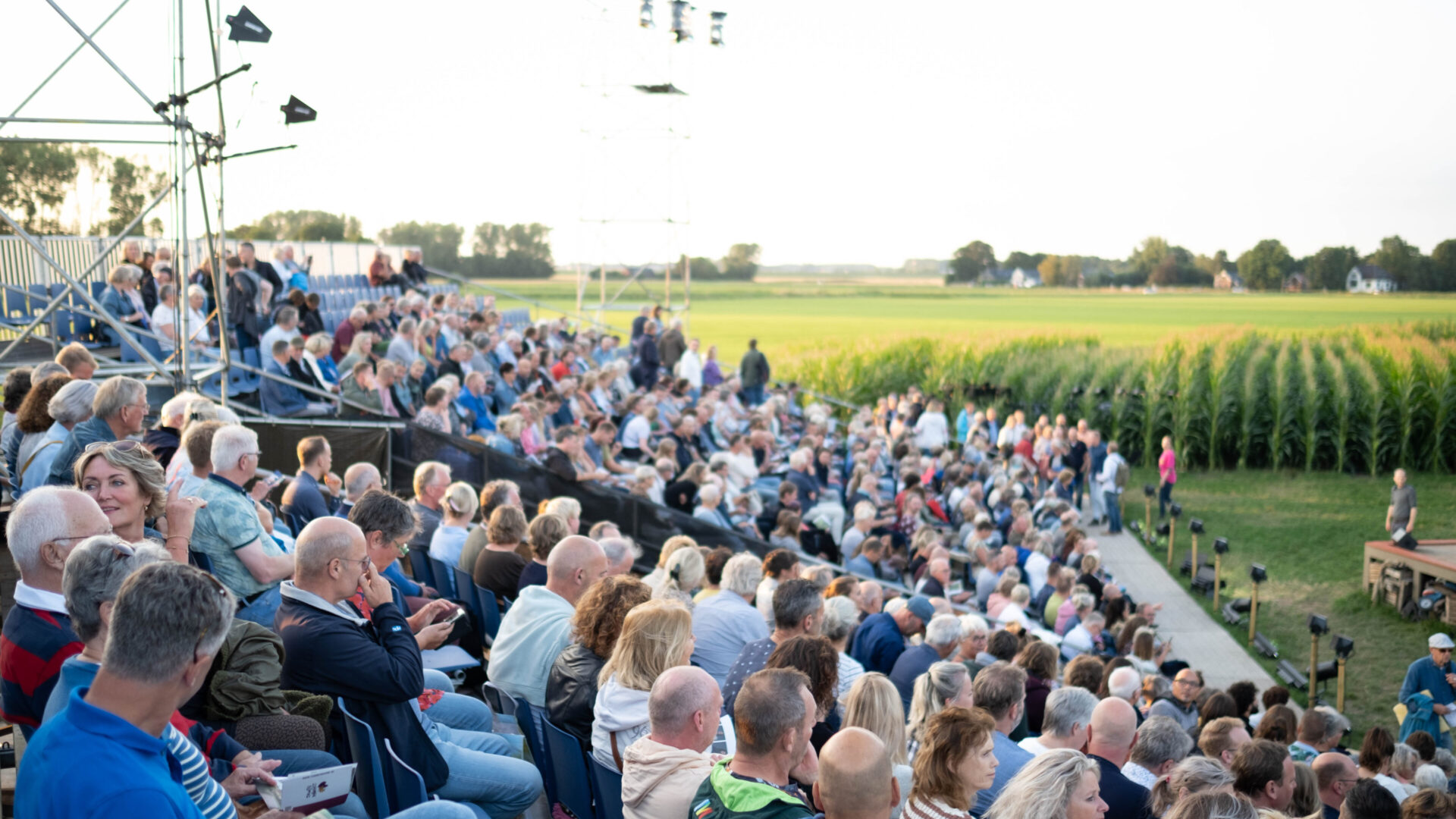 Op de tribune bij Zümmerbuhne